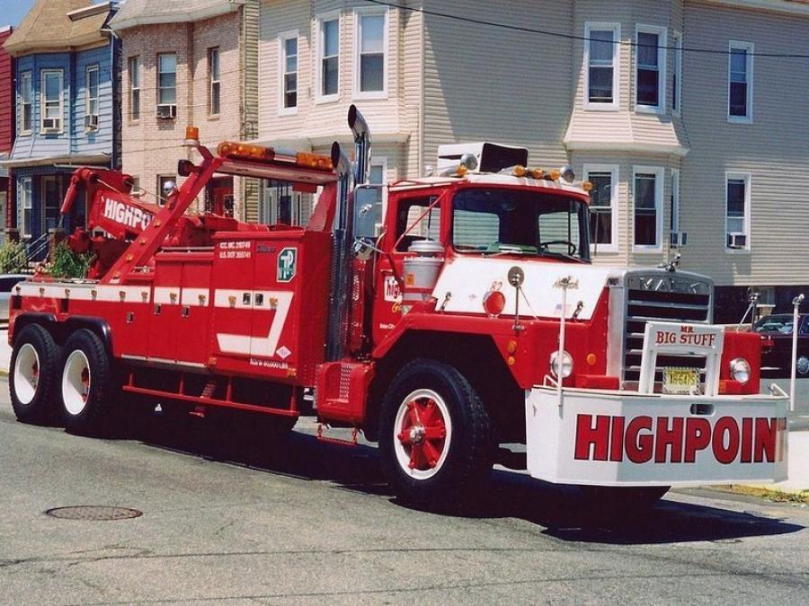  Mack DM 897SX Tow Truck 1975 года  (фото 1 из 1)